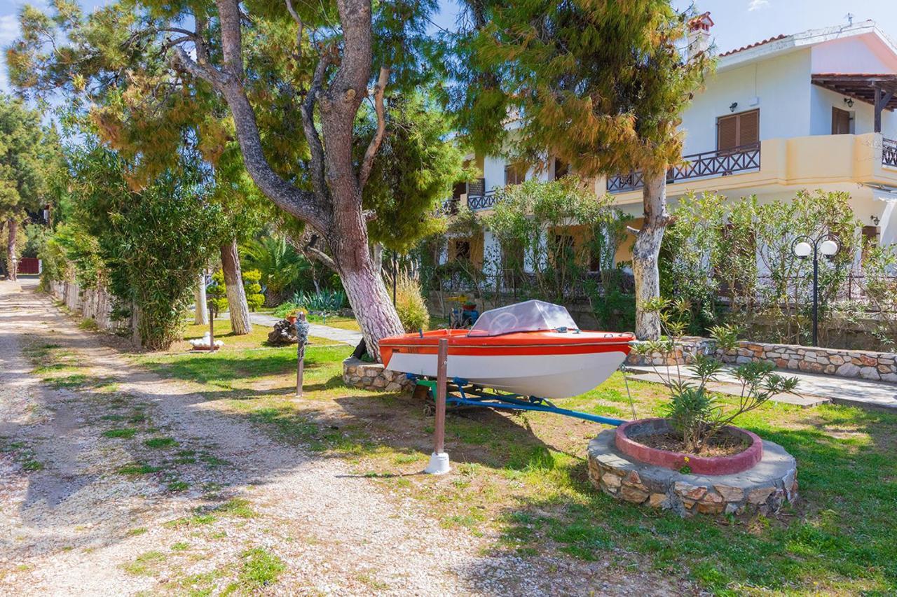 Galazia Akti Seaside Apartments نيكيتي المظهر الخارجي الصورة