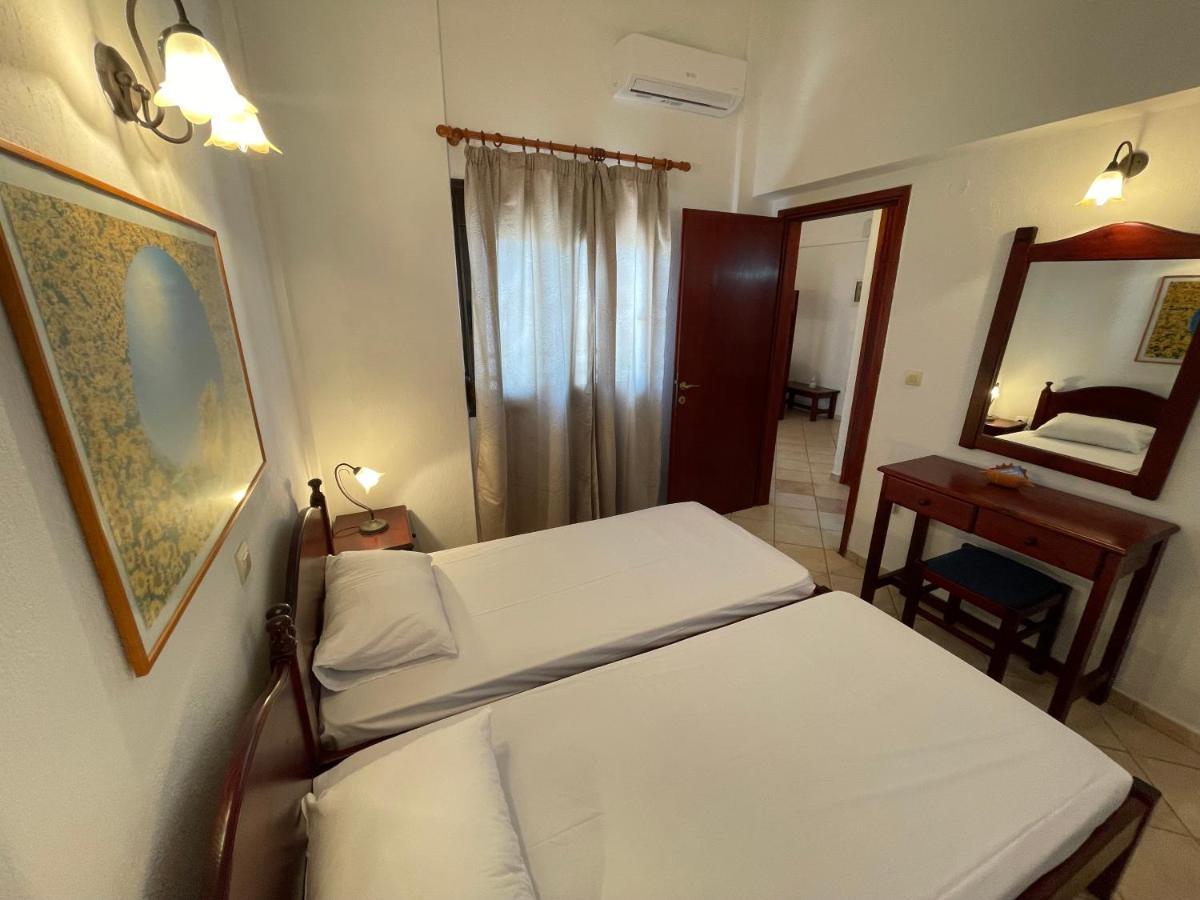 Galazia Akti Seaside Apartments نيكيتي المظهر الخارجي الصورة