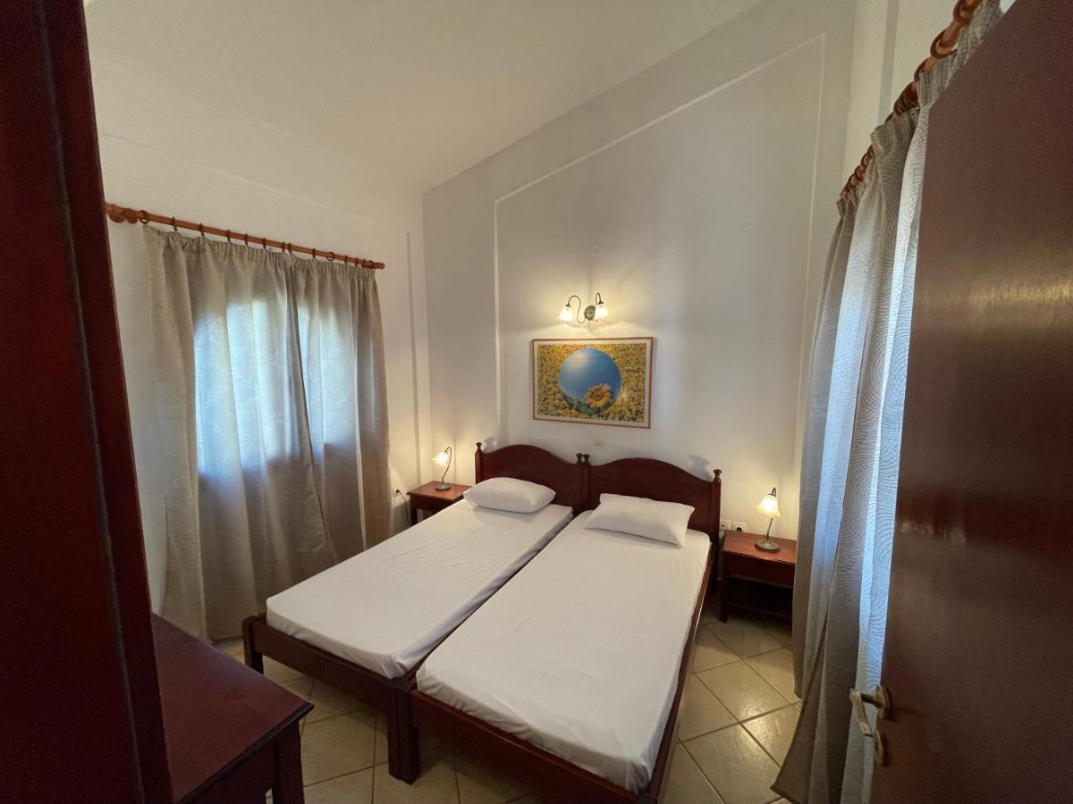 Galazia Akti Seaside Apartments نيكيتي المظهر الخارجي الصورة