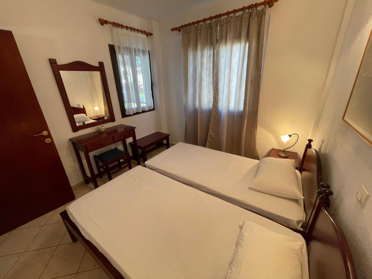 Galazia Akti Seaside Apartments نيكيتي المظهر الخارجي الصورة