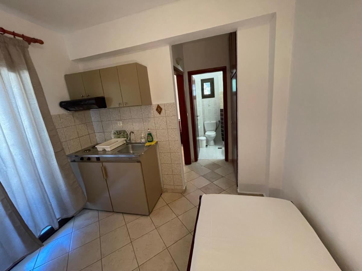 Galazia Akti Seaside Apartments نيكيتي المظهر الخارجي الصورة